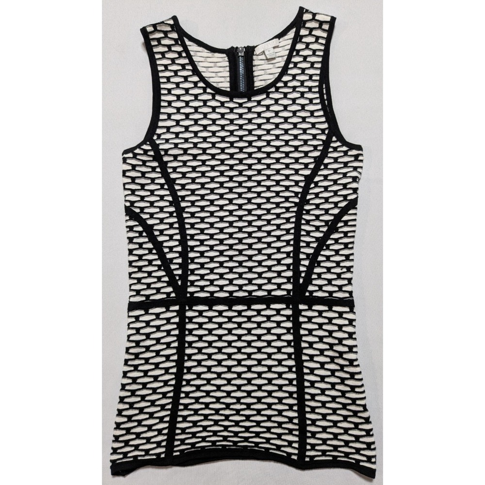 Intermix Honeycomb Contrast Women P (Petite XS) Black White Sleeveless Top